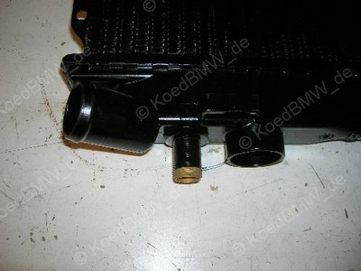 BMW E28 520i Wasserkühler mit Getriebeölkühler 17111176182 60655