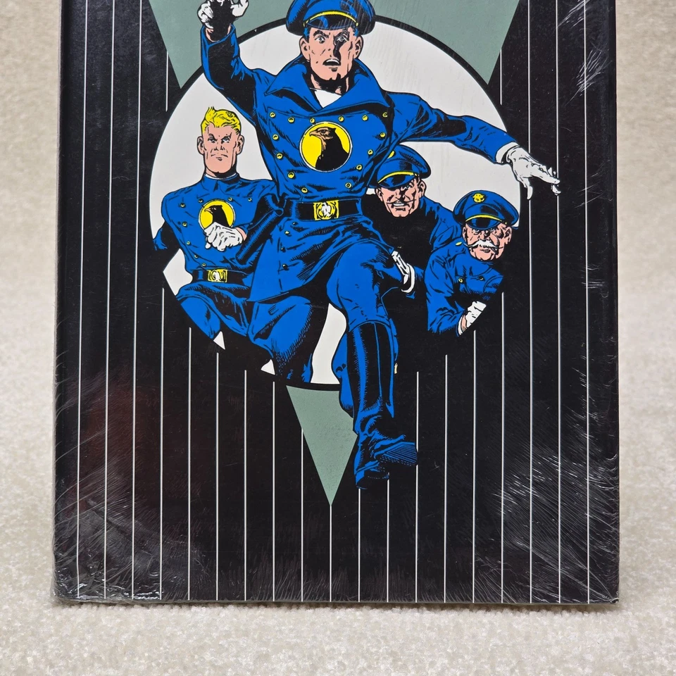 DC Archive Editions Blackhawk Archives Vol 1 (2001) #1-17 Tapa dura Will Eisner Foto 4 de 4