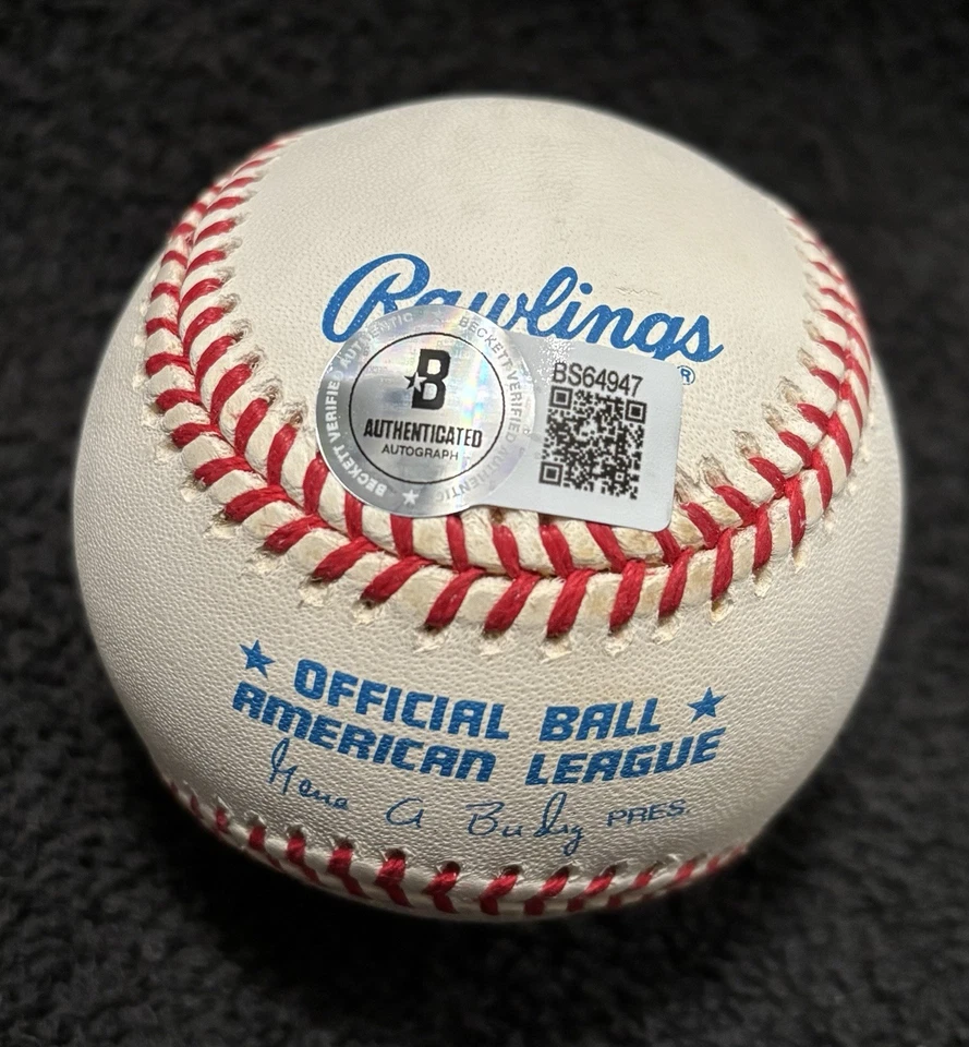 Ivan Rodriguez 99 MVP SIGNED Autographed VINTAGE OAL Baseball BECKETT COA - Image 2 of 4