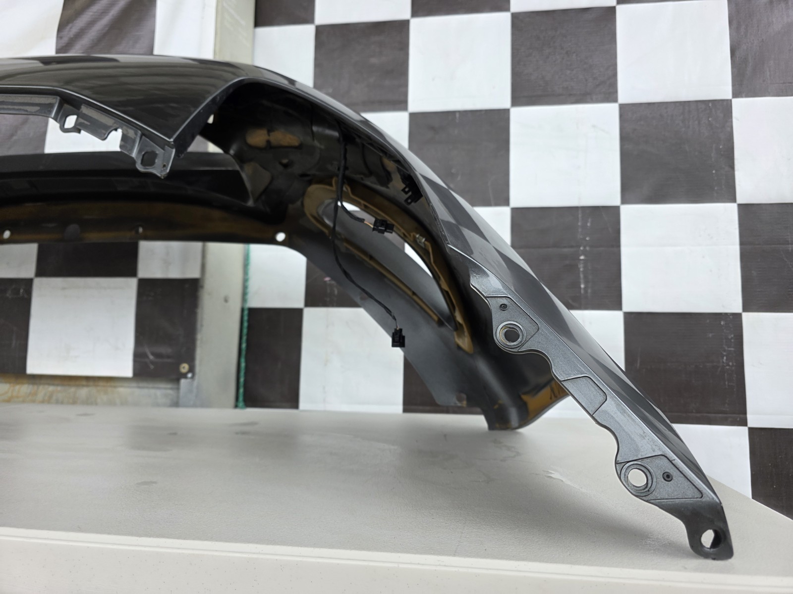 2011 2012 2013 2014 2015 2016 Ferrari FF Front Bumper Used Oem