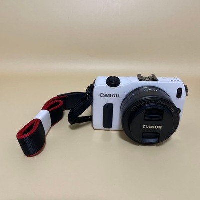 Canon EOS M Lens Kit Mirrorless Digital Camera EF-M 22mm f2 [Near MINT] JAPAN