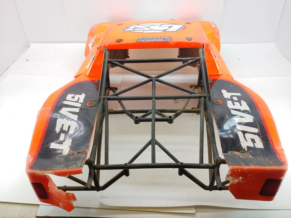Used/Bashed: Losi 5ive-T 5T 1/5 RC Gas Trophy Truck Body Orange & White - Image 4 of 4