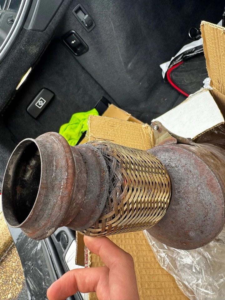 BMW OEM Catalytic Converter 7 607 665 Faurecia Germany N26 428i F30 F32 F36 2015 - Image 4 of 4