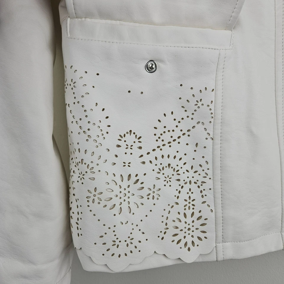 Chaqueta de cuero sintético blanca para mujer recorte M vaquera costera occidental DENNIS BASSO Foto 3 de 4