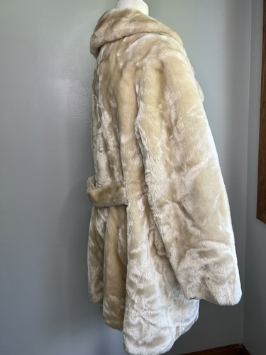 Faux Fur Vintage Long Coat Jacket Cream Ivory large Satin Lined Pink Buttons 42” - Picture 3 of 11