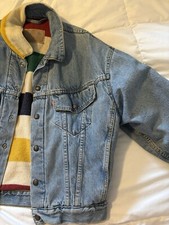 VTG Levi's Denim Jacket Blue Hudson Bay Rainbow Reversible Sz M Made In USA RARE