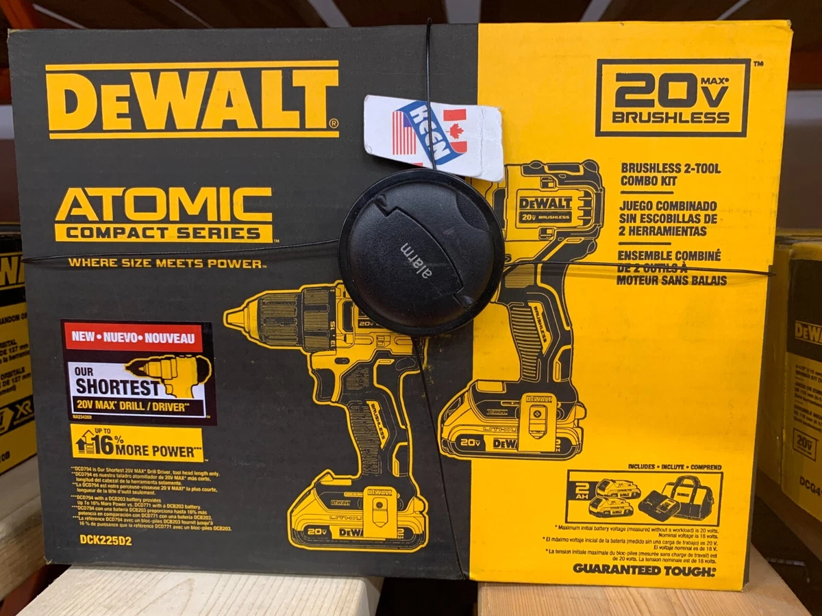 20V MAX* Brushless Cordless Compact Drill/Driver Kit