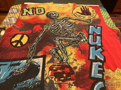 Vintage 1980's Dated 1988 "Body Glove" No Nukes Skeleton AOP Skateboard T-Shirt
