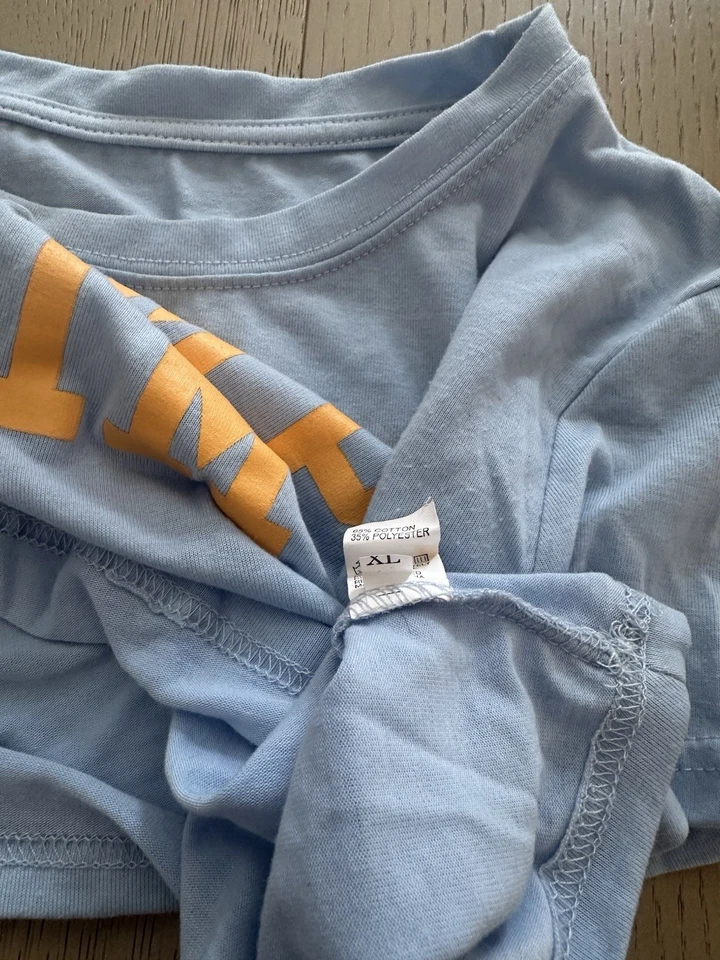 Top corto para hombre azul bebé "Dump Him" gay Britney Spears talla XL se ajusta como M Foto 2 de 3