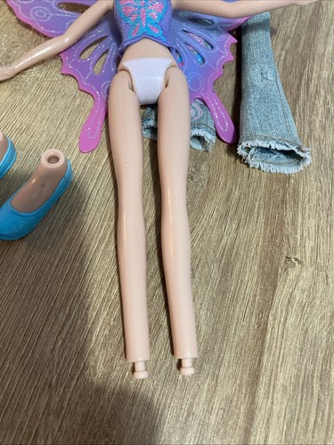 Bratz Doll - Pixiez Dee with wings, shoes/feet - Picture 16 of 19