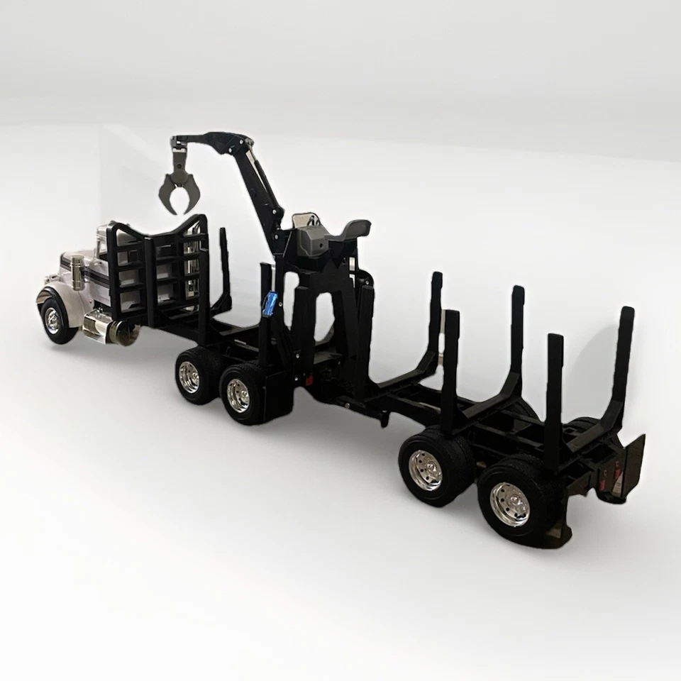 Tomy ERTL Big Farm 1:16 Scale Peterbilt 367 Logging Truck Model - Image 3 of 3