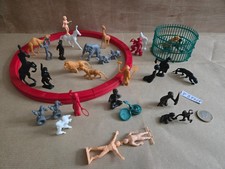 (07) TRES RARE et COMPLET figurines publicitaires Roche Aux Fées série LE CIRQUE