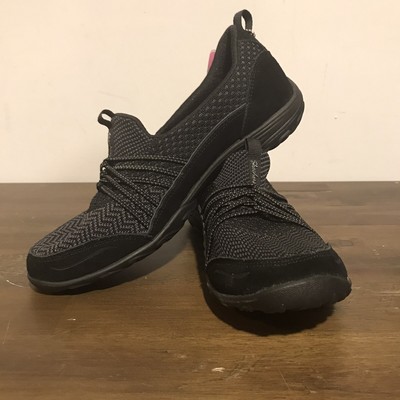 skechers classic fit womens