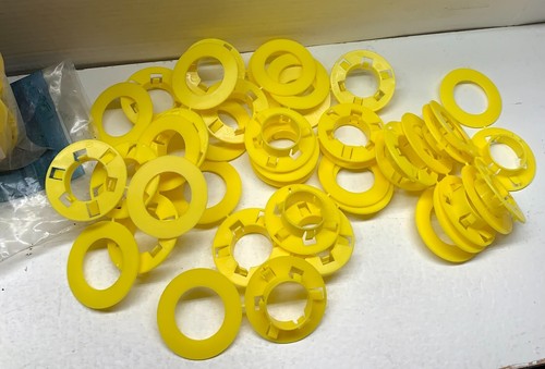 T79 Nuevo Ideal #772271 Universal Stud Buje 47 Piezas Bolsa - Amarillo - Imagen 22 de 24