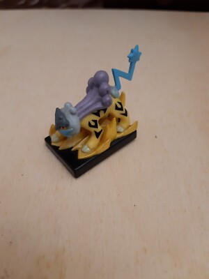 ACTIONFIGUR LEGENDARY POKEMON ELECTRIC TYPE E WATER TYPE SUICUNE OUT