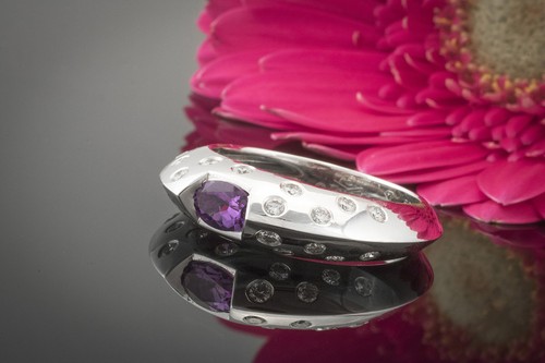 Seltener Piaget Klassiker Ring Top Amethyst Seitlich Brillanten Weißgold Schmuck - Bild 3 von 5