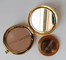 Vintage Estee Lauder Lucidity Light/Med 02 Pressed Powder Round Gold Compact-NEW