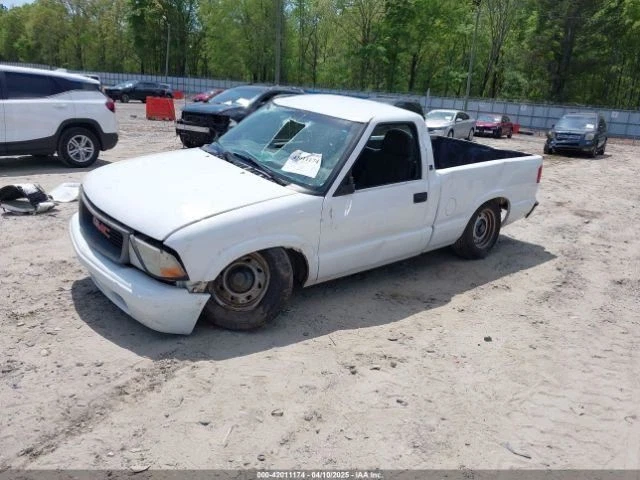 Radiator 4-134 Fits 94-03 S10/S15/SONOMA 4848081 Foto 2 de 4