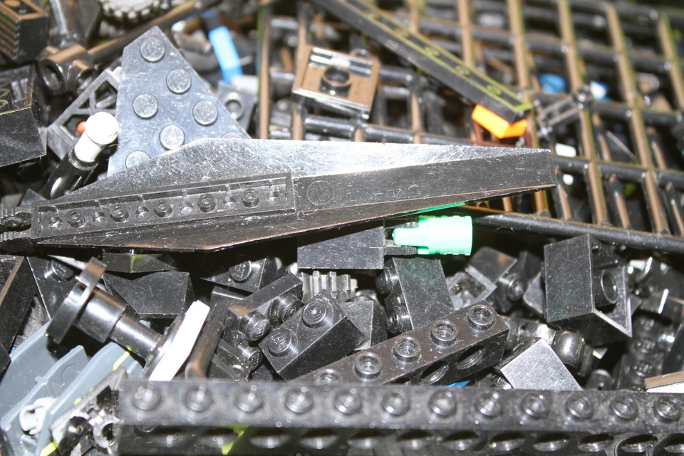 LEGO KONVOLUT KISTE SCHWARZ  1,5  KG  BASIC/CITY/TECHNIC /NINJAGO - SONDERTEILE - Bild 4 von 4