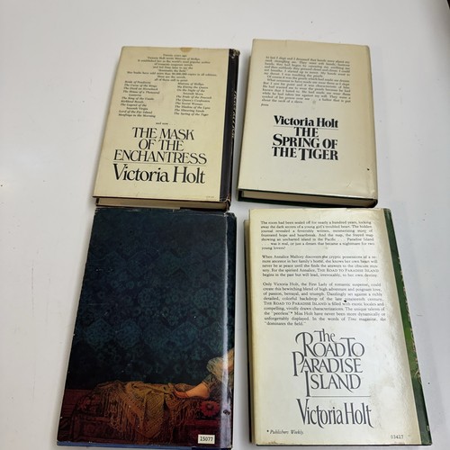 Victoria Holt 4-book Vintage Mysteries/ Romance HB Lot The Spring Of The Tiger - Imagen 6 de 24