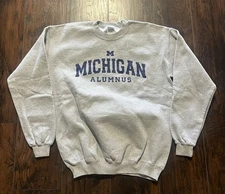 Vintage University of Michigan Gray Alumnus Men’s Medium Crewneck Sweatshirt