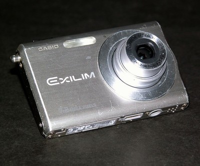 Casio EXILIM EX-Z70 7.2MP Digital Camera - Silver #6288 | eBay