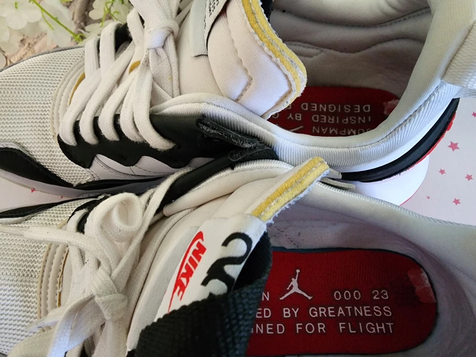 Talla 9 Jordan MA2 Gris Claro Humo Rojo Universitario W Foto 4 de 4