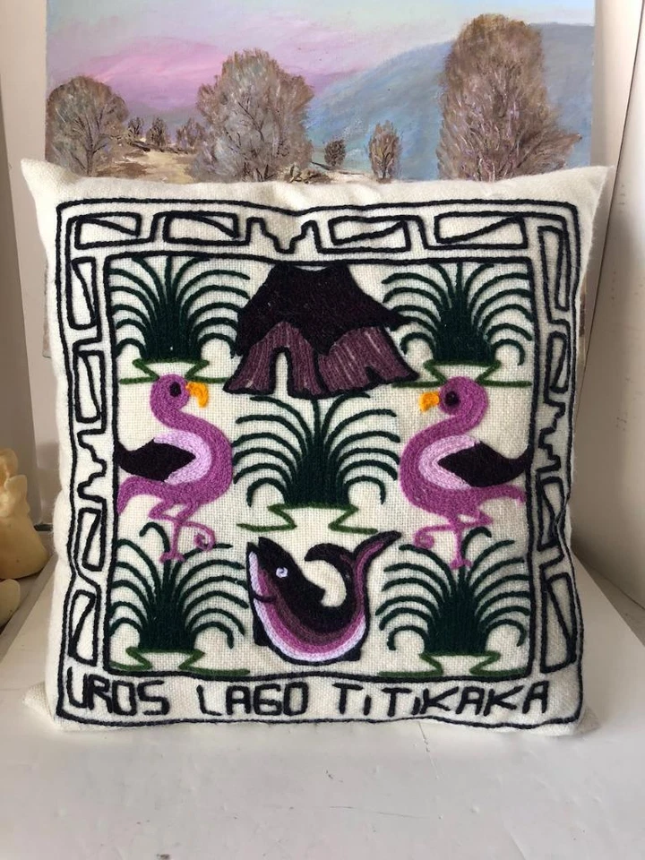 Tapiz de arte popular peruano bordado almohada de lana Uros LagoTitikaka flamencos 16" Foto 2 de 4