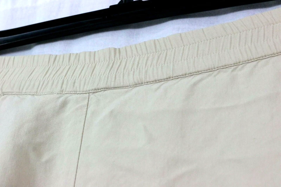 Pantalones Cortos De Colección de Seda de Tiro Alto Para Mujer Medianos Informales Esquina Plisada Delantera 7" Foto 3 de 4