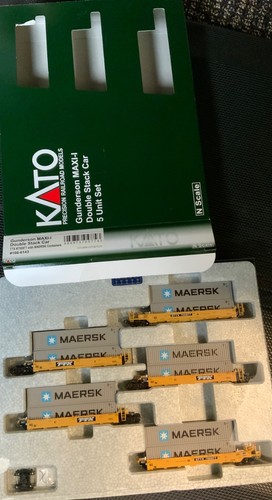Coche Kato Gunderson MAX-I doble pila TTX #750977 con contenedores Maersk #106-6143 | Condition: New