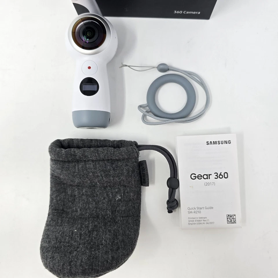 SAMSUNG Gear 360 (2017 Edition) Spherical Cam 360° 4K Camera - White SM-R210 - Image 2 of 4