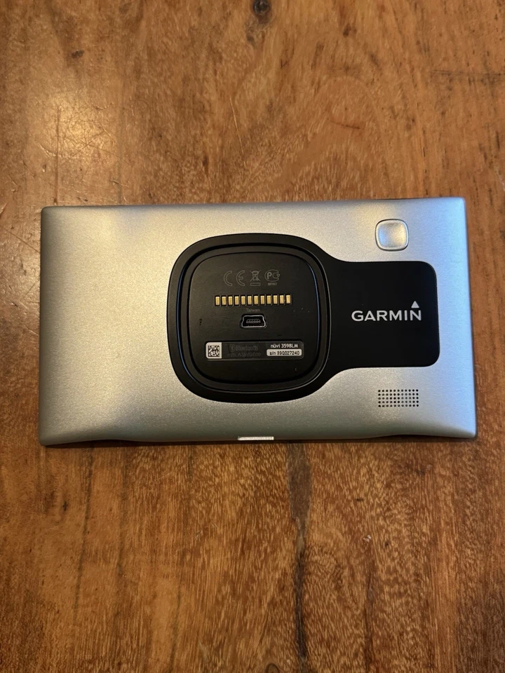 Garmin nüvi 3598LM Navi / Navigationsgerät (Nur das Gerät) - Bild 3 von 4