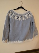 Girls Blue/White Fair Isle Knit Pullover Sweater Crewneck Long Sleeve M