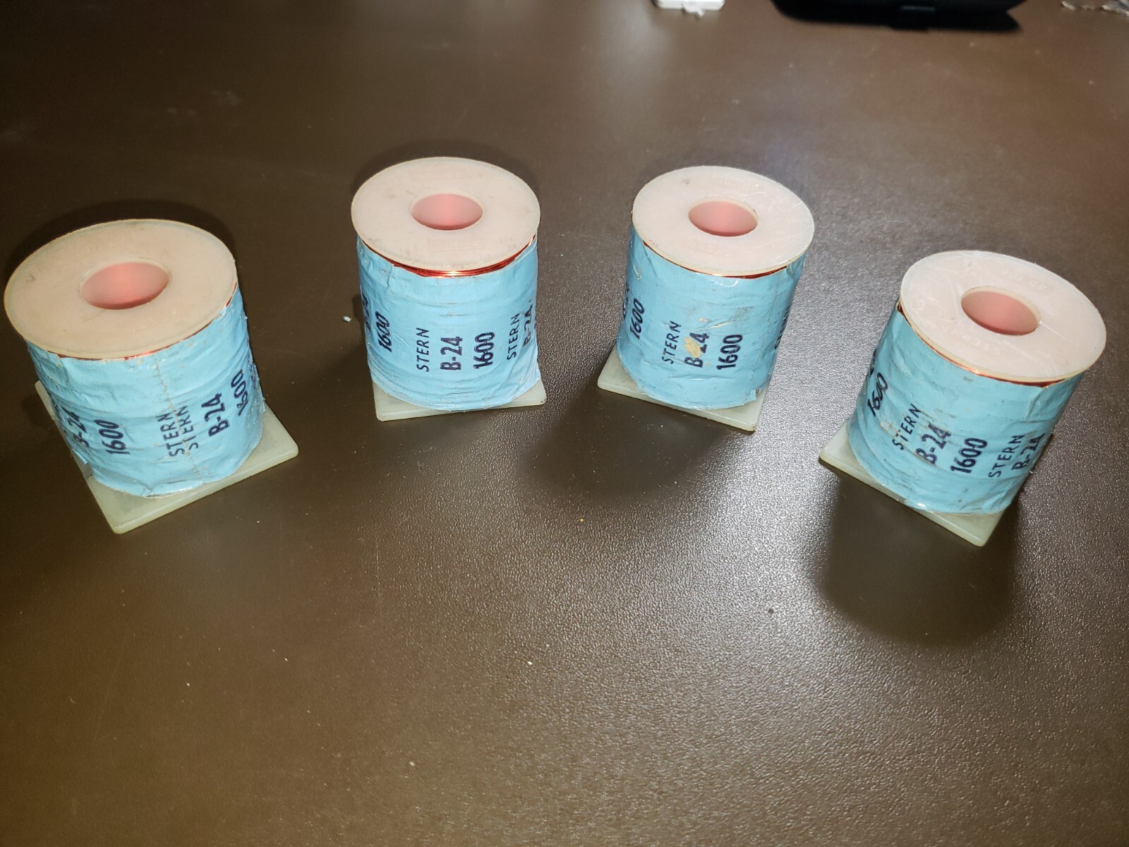 ONE Original STERN Pinball Coil B-24-1600 (Drop Target Reset) NEW OLD STOCK