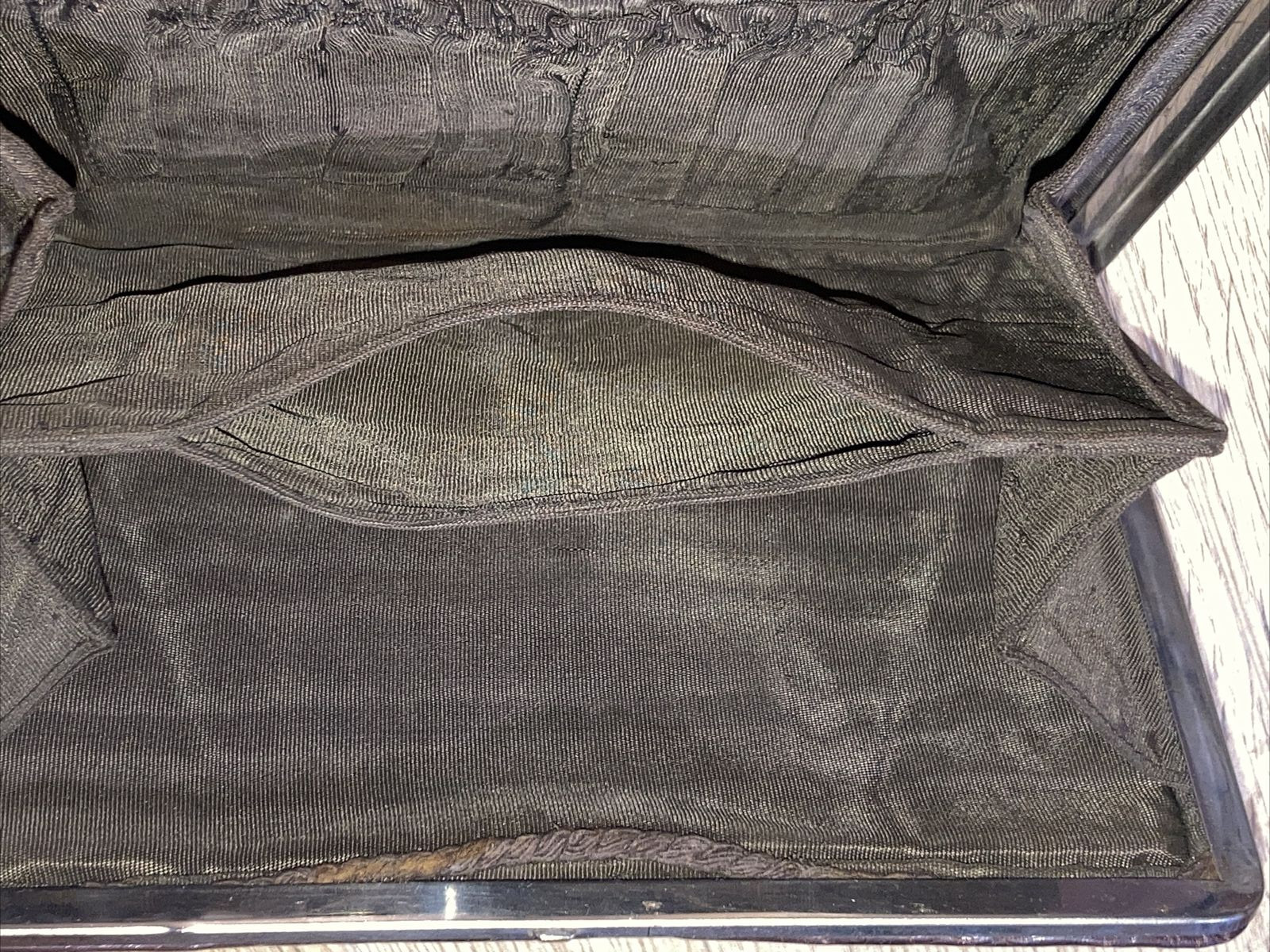 True Vintage Art Deco Two Tone 1930s Clutch Bag 9