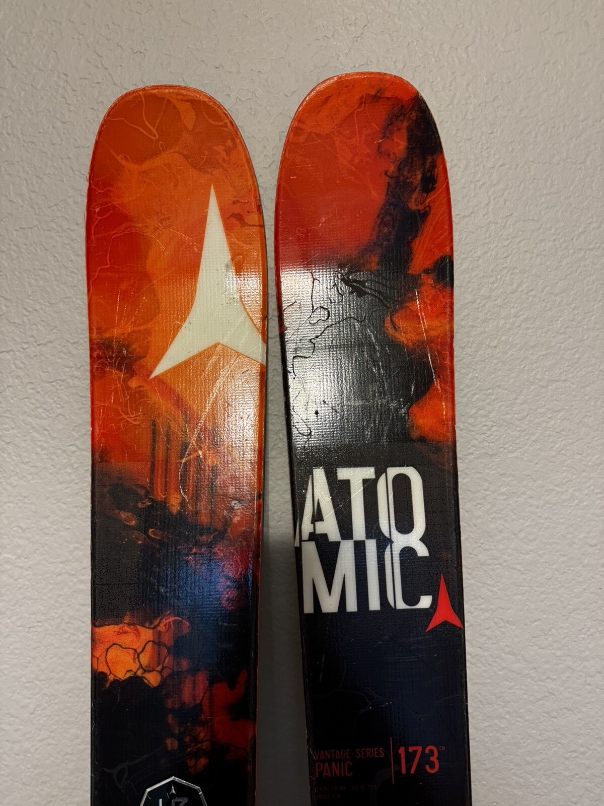 Atomic Skis 173 cm All Mountain Twin Tip Vantage Panic W/ Marker