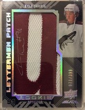 2008-09 UD Black Kyle Turris Rookie Letterman Patch  Auto #71/399
