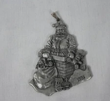 FORT PEWTER 1993 CHRISTMAS CLASSIC "DOWN THE CHIMNEY HE GOES ORNAMENT" #67416