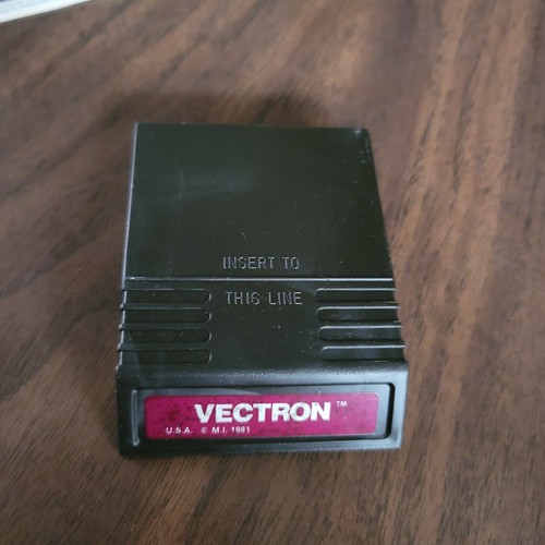 Vectron 1982 Intellivision Video Game Complete CIB Manual Overlays Cartridge - Picture 2 of 8