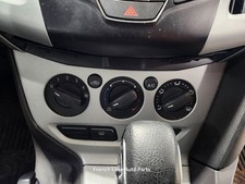 Temperature Control With AC Manual Temperature Control Fits 13-14 FOCUS 1327852
