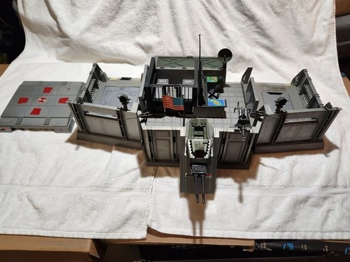 Hasbro 1983 GI Joe Headquarters Command Center 99% Complete