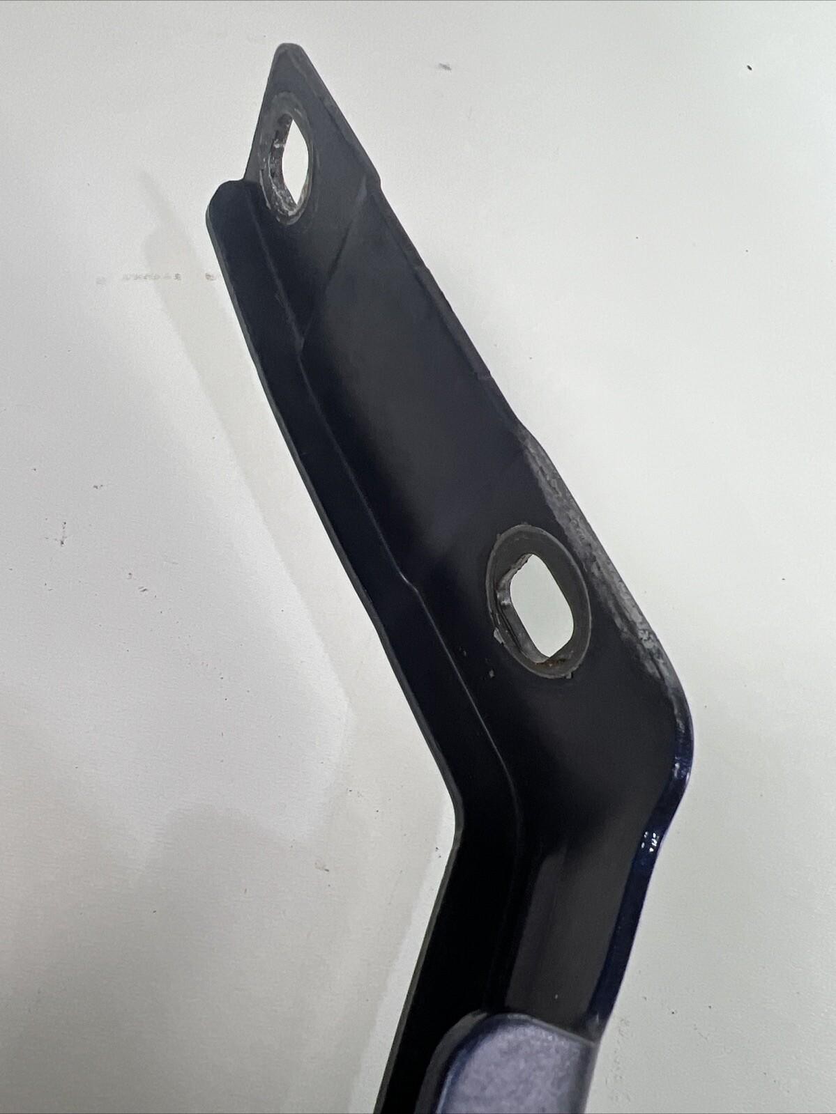 14-23 MASERATI QUATTROPORTE FRONT HOOD HINGE MOUNT SUPPORT BRACKET PAIR OEM