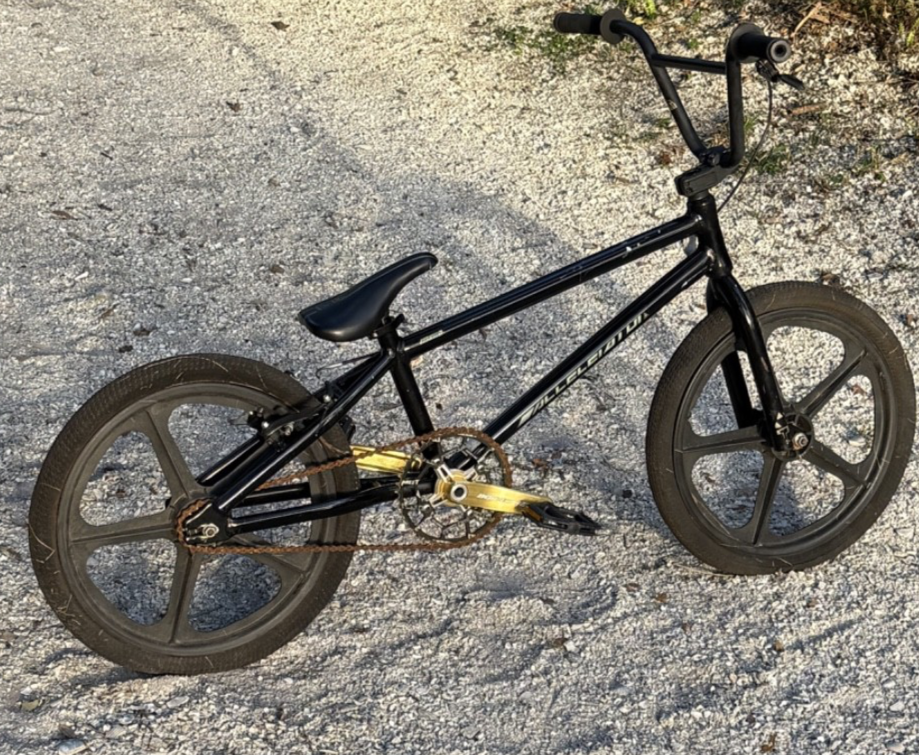 JET BMX Accelerator Pro XXL, Bombshell Crank, 36 spoke wheels, 5