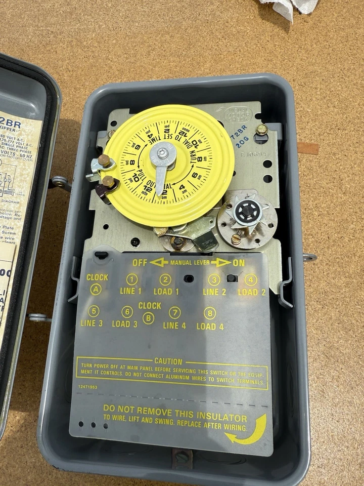 Intermatic T1472BR, 208-277 V, 24-Hour Mechanical Time Switch W/ Skipper NOS - Image 4 of 4