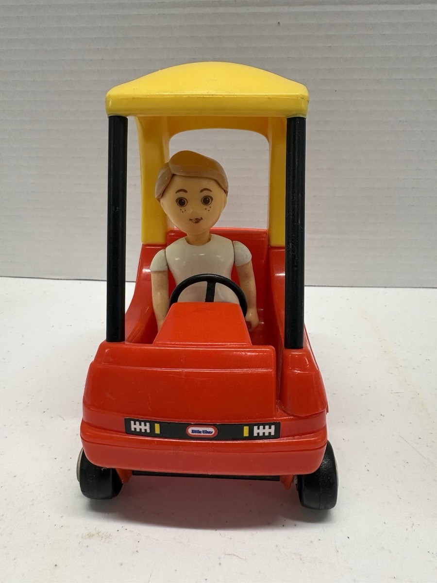 Vintage 1980s Little Tikes Red Cozy Coupe Dollhouse Family Toy