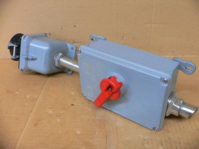 Hubbell Hblds3 30A Non Fusible Safety Disconnect Switch 600Vac