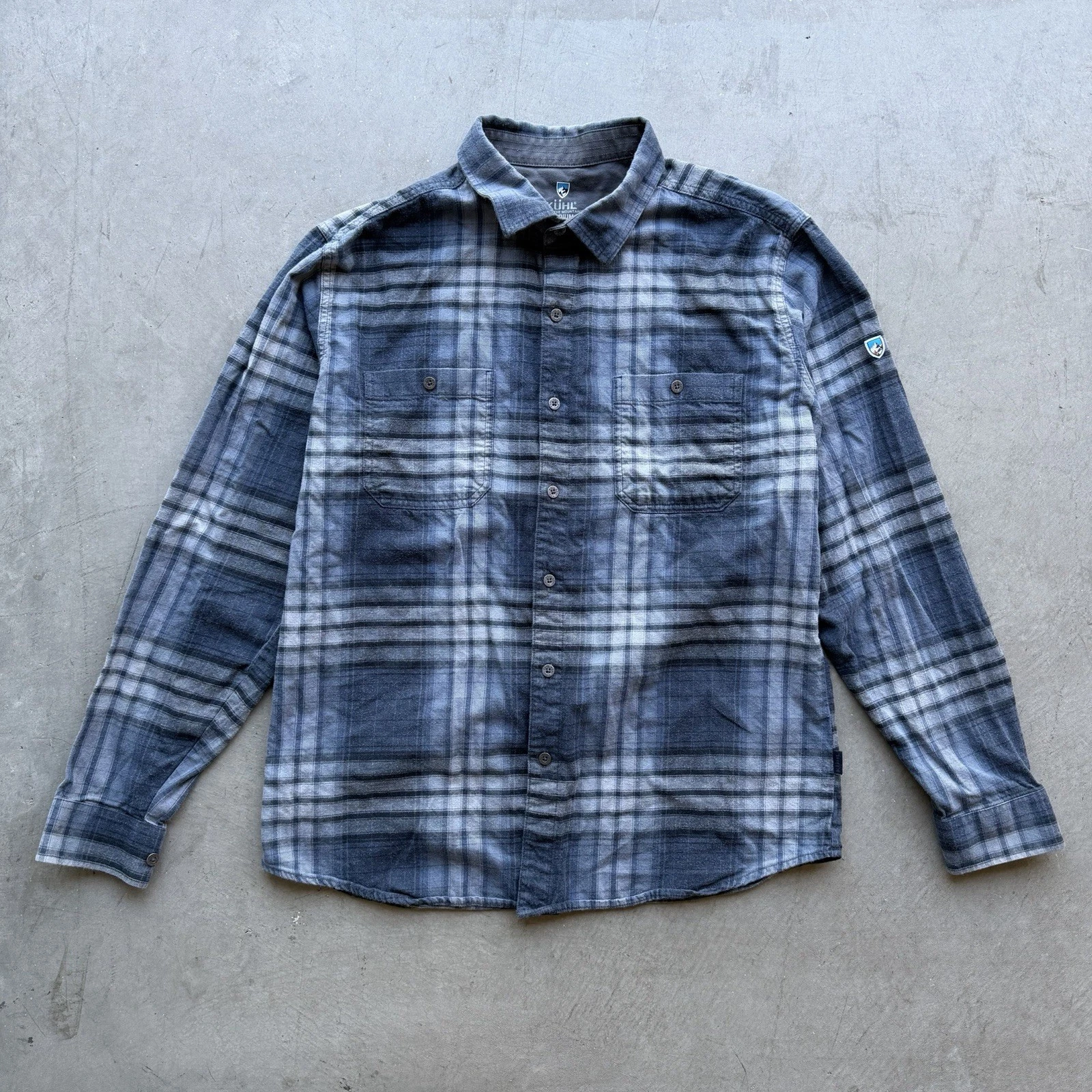 Kuhl Fugitive Flannel Shirt Mens M Blue Plaid Button Up Outdoor Hiking 7202