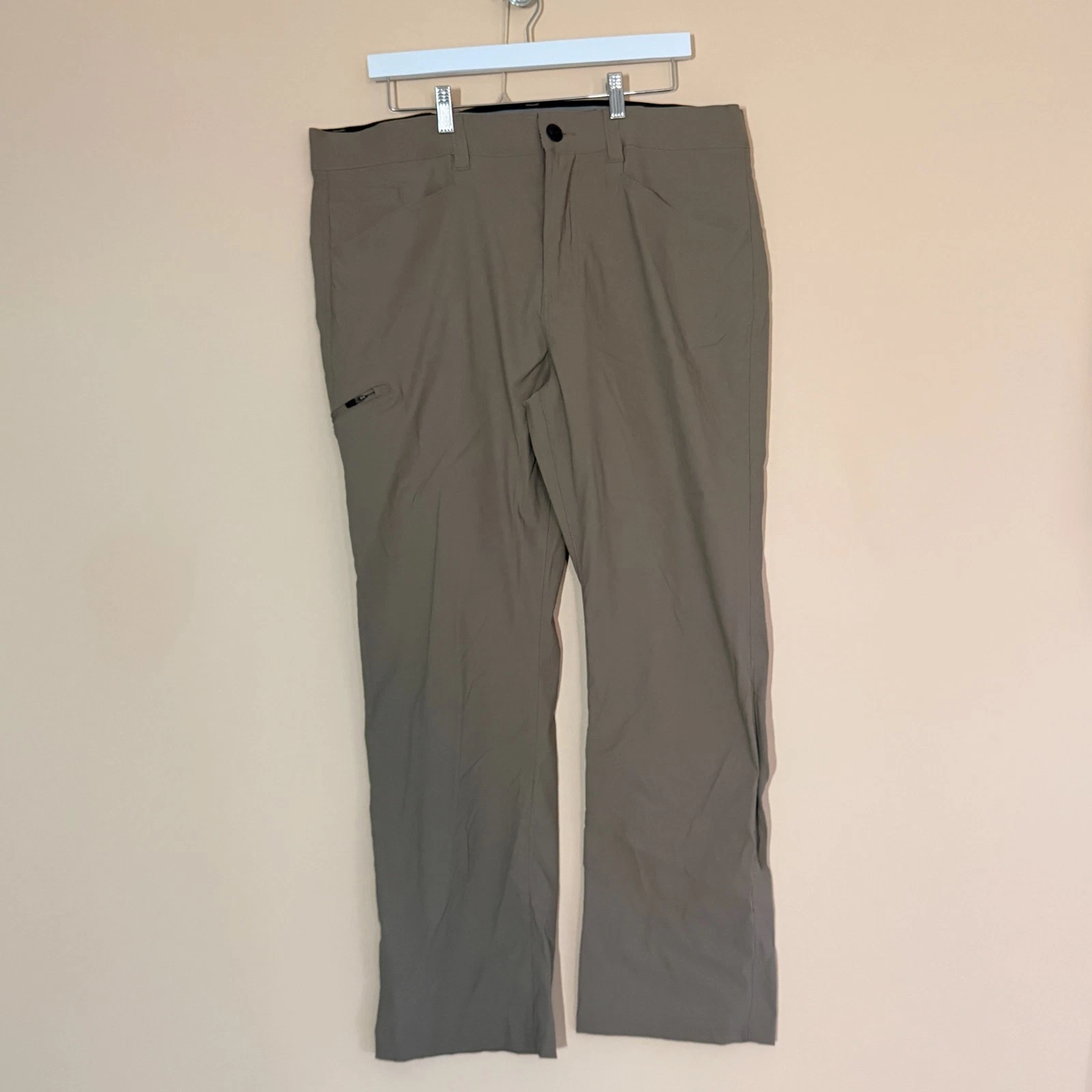 Orvis Slash Pocket Cargo Soft Shell Hiking Pants Khaki Tan Men's Size 36x30