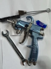 Binks 2100 Conventional Spray Gun W/ 66SD & SS Air & Fluid Nozzle