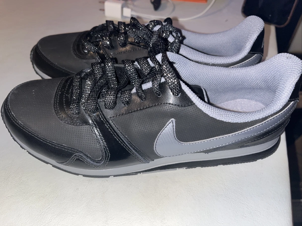 Nike eclipse best sale black